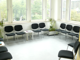 Wartezimmer im 2. OG